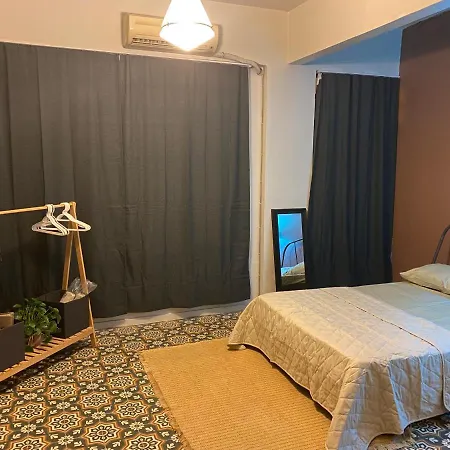 Kadikoy Tarihi Mahallede Loft Tasarimli Daire